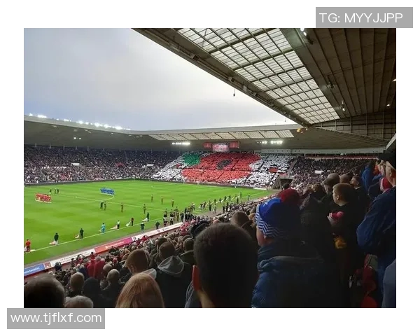 退役足球明星重返绿茵场激情对决昔日队友展现传奇风采